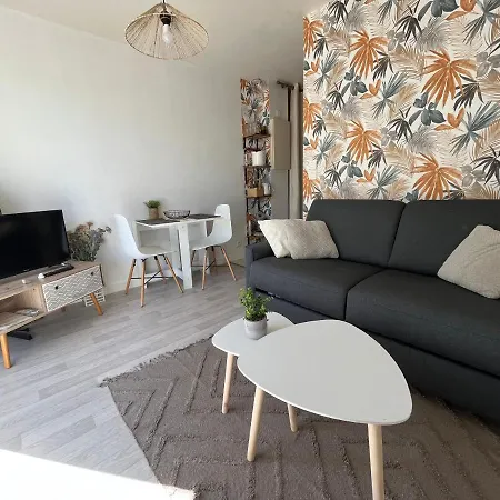 Au Coeur Du Centre De Au Calme Avec Stationnement Gratuit Daire *